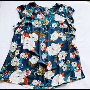 DR2 BY DANIEL RAINN | Ruffle Trim Blouse